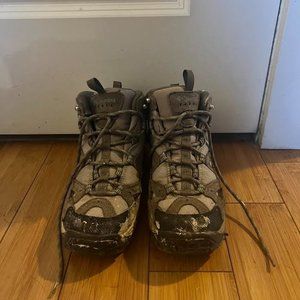 Columbia Hiking Boots - Women's Size 7